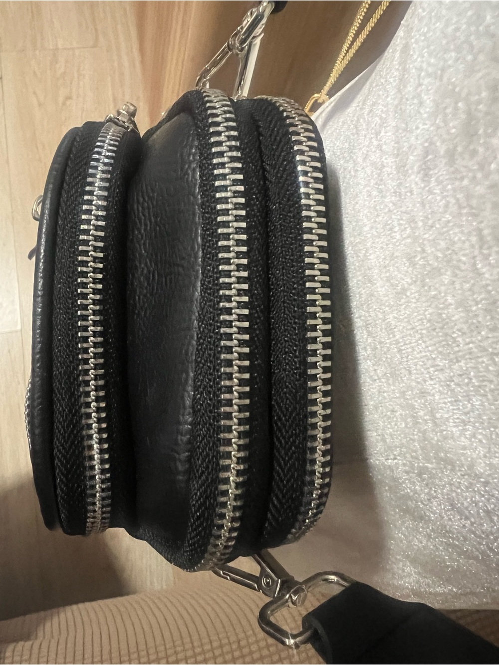 Madden Girl Black Crossbody Bag - Picture 7 of 11